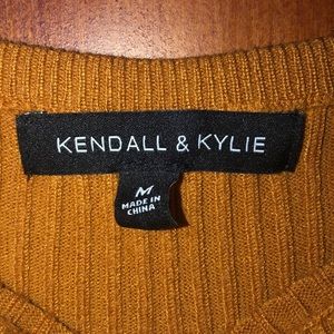 Kendall & Kylie Sweaters - Kendall and Kylie Cropped sweater Kendall & Kylie Sweaters - Kendall and Kylie Cropped sweater